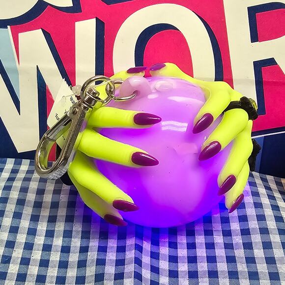 BBW Witch Hands LED Crystal Ball Light Up Pocketbac Holder Into The Night Refill - Picture 2 of 4